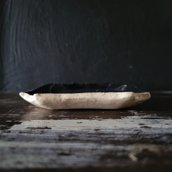 Vintage Studio Pottery Black Ceramic Plate With Cat Illustration, Cat Lover Gift - Picture 6 of 10